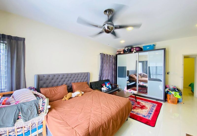 Laman Delfina @ Nilai Impian