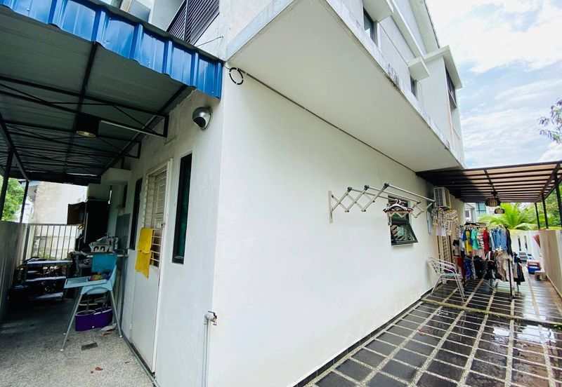 Laman Delfina @ Nilai Impian