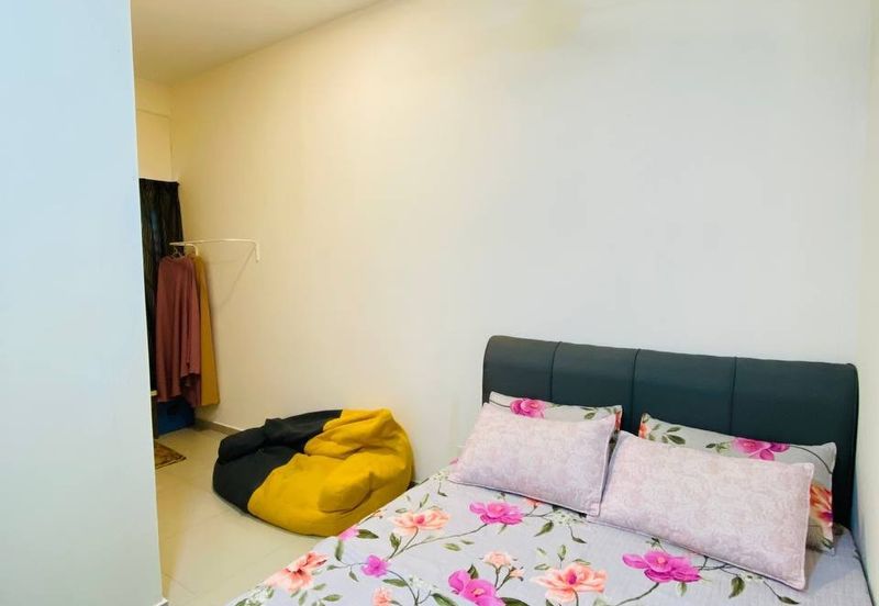 Laman Delfina @ Nilai Impian