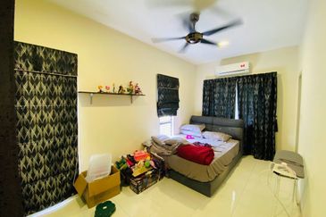 Laman Delfina @ Nilai Impian