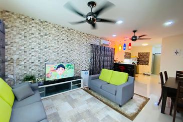 Laman Delfina @ Nilai Impian