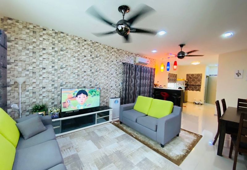 Laman Delfina @ Nilai Impian