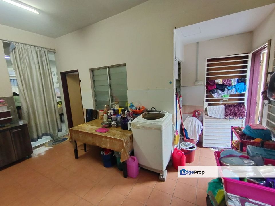 (END LOT) DOUBLE STOREY HOUSE TAMAN EMAS DENGKIL, Selangor, Sepang