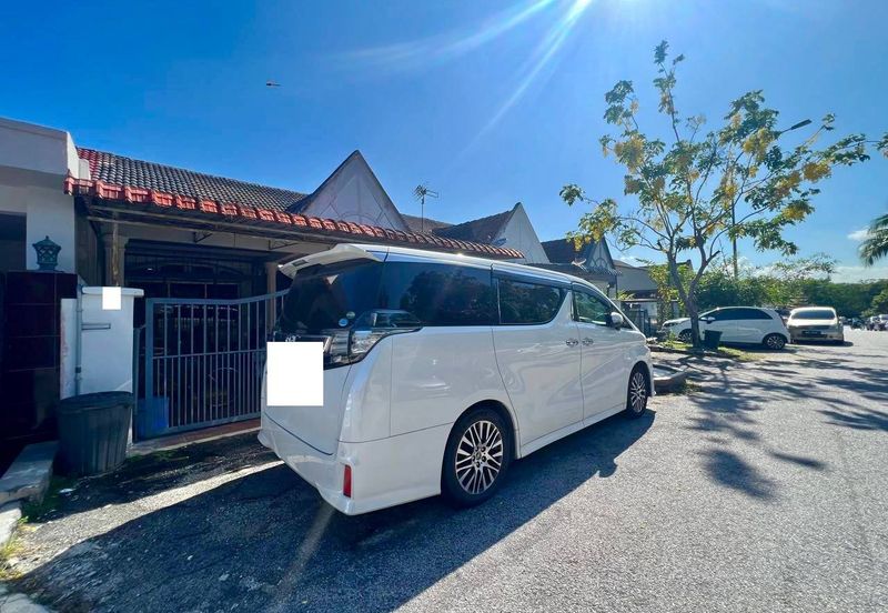 Jalan Suasana, Bandar Tun Hussein Onn