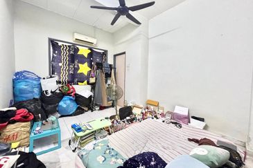 Jalan Suasana, Bandar Tun Hussein Onn