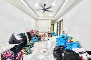 Jalan Suasana, Bandar Tun Hussein Onn