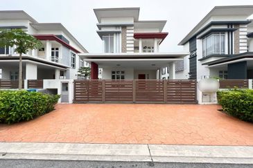 Casa Idaman, Setia Alam