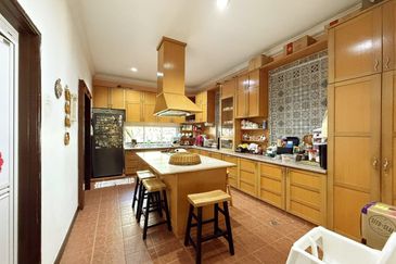 Somerset Ville, Taman Ukay Perdana