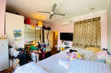 BUKIT JELUTONG DOUBLE STOREY TERRACE JALAN TIANG SERI 