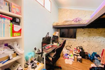 BUKIT JELUTONG DOUBLE STOREY TERRACE JALAN TIANG SERI 