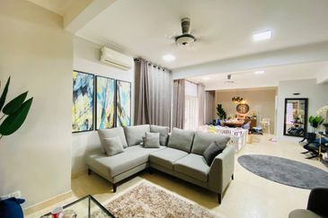 DOUBLE STOREY TERRACE CORNER LOT JALAN SERAMBI BUKIT JELUTONG