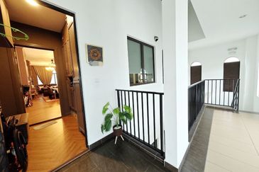 Isle of Kamares, Setia Eco Glades