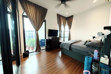 Isle of Kamares, Setia Eco Glades