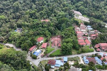 Kampung Sungai Penchala