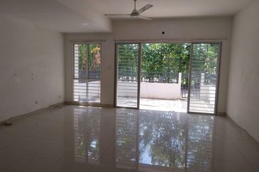 Ariza Elmina Gardens