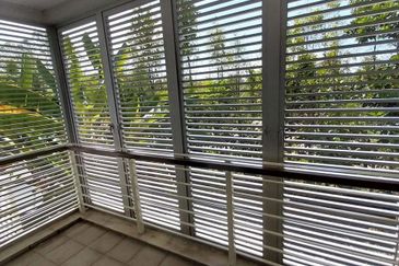 Ariza Elmina Gardens