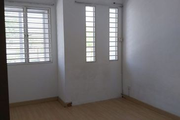 Ariza Elmina Gardens