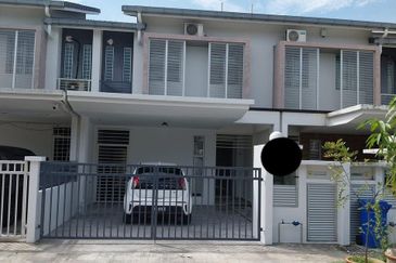 Ariza Elmina Gardens