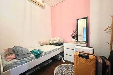 Lorong Cakera Purnama 12/24