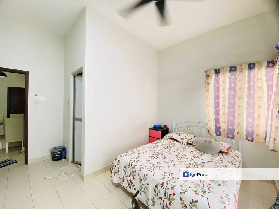 EMBUN RESIDENCE PUNCAK SAUJANA KAJANG, Selangor, Kajang