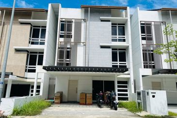 Duta Villa, Presint 14