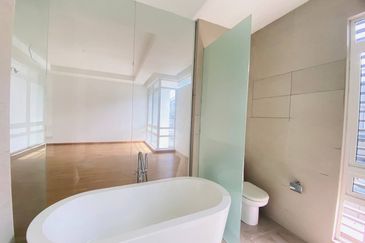 Duta Villa, Presint 14