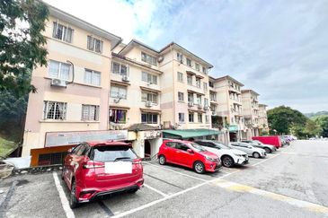 Saujana Apartment