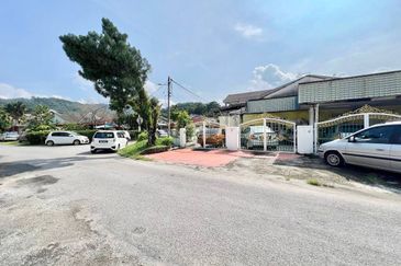 Taman Pinggiran Batu Caves