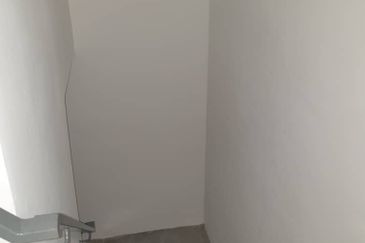 For Sale. Light Factory @ Taman Perindustrian Mutiara, Pontian, Johor