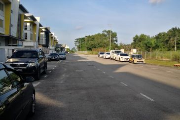 For Sale. 2 Title Industrial Land @ Saleng, Kulai