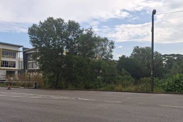 For Sale. 2 Title Industrial Land @ Saleng, Kulai