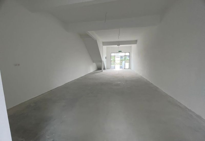 For Rent. Double Storey Shoplot (Ground Floor) @ Kaze Hill, Ulu Tiram