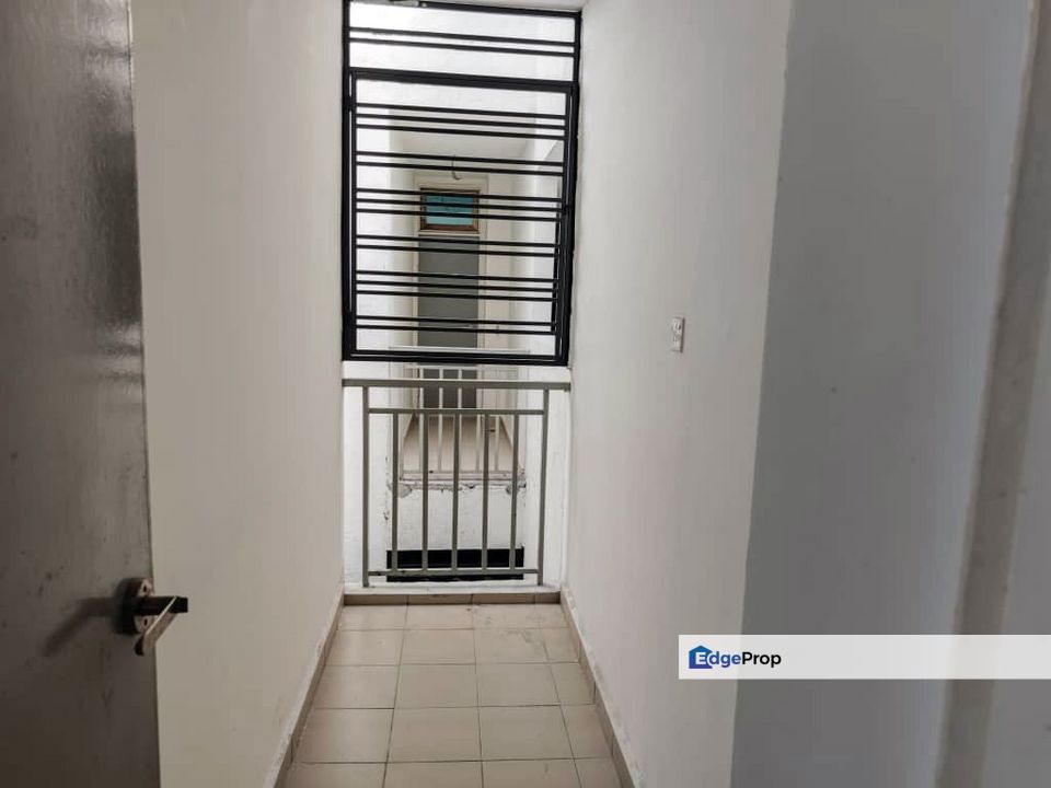 For Sale. Service Residence @ Parc Regency Plentong Masai, Johor, Johor, Masai