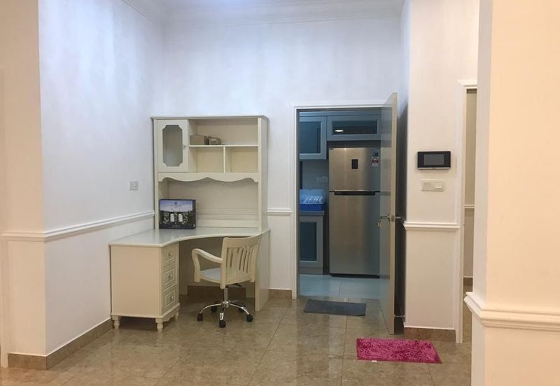 Taman Laguna Heights