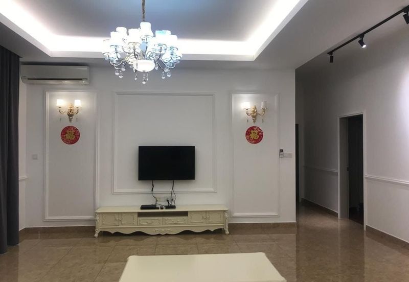 Taman Laguna Heights