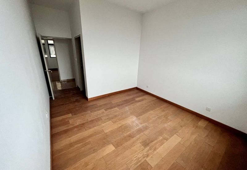 Taman Laguna Heights