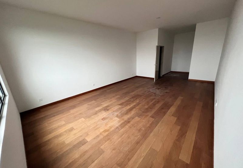 Taman Laguna Heights