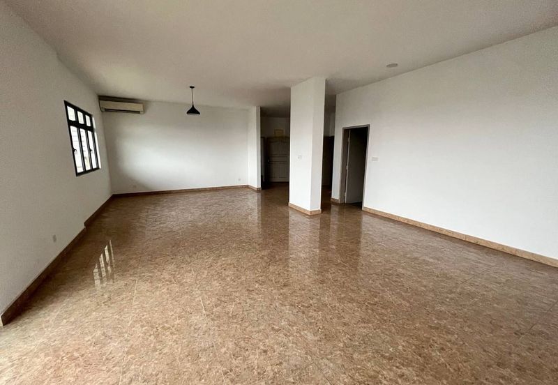 Taman Laguna Heights