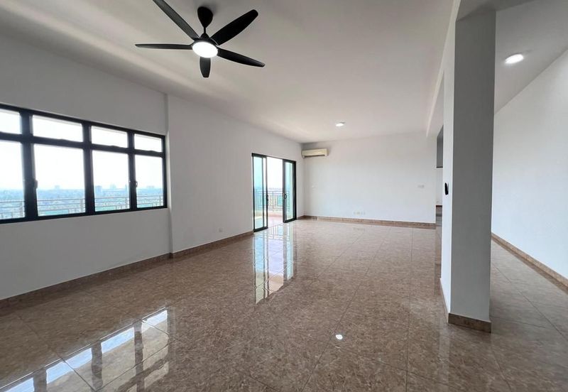 Taman Laguna Heights