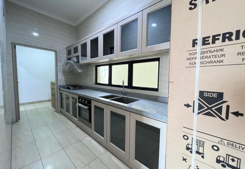 Taman Laguna Heights