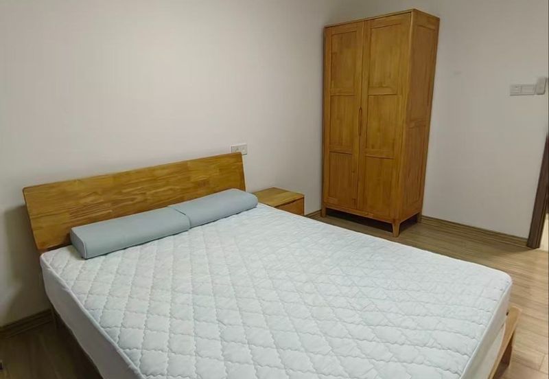 1Medini & Medini Signature