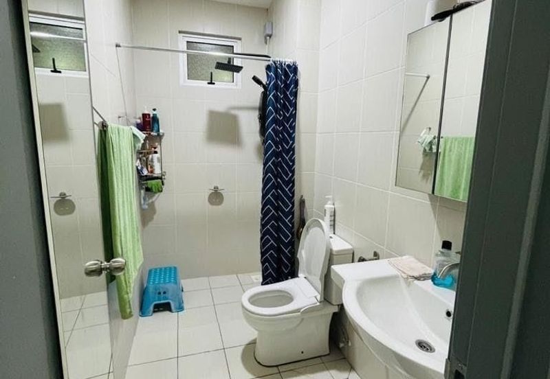 Meridin Bayvue Apartment