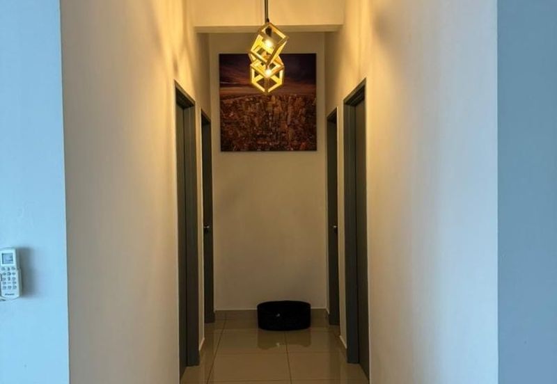 Meridin Bayvue Apartment