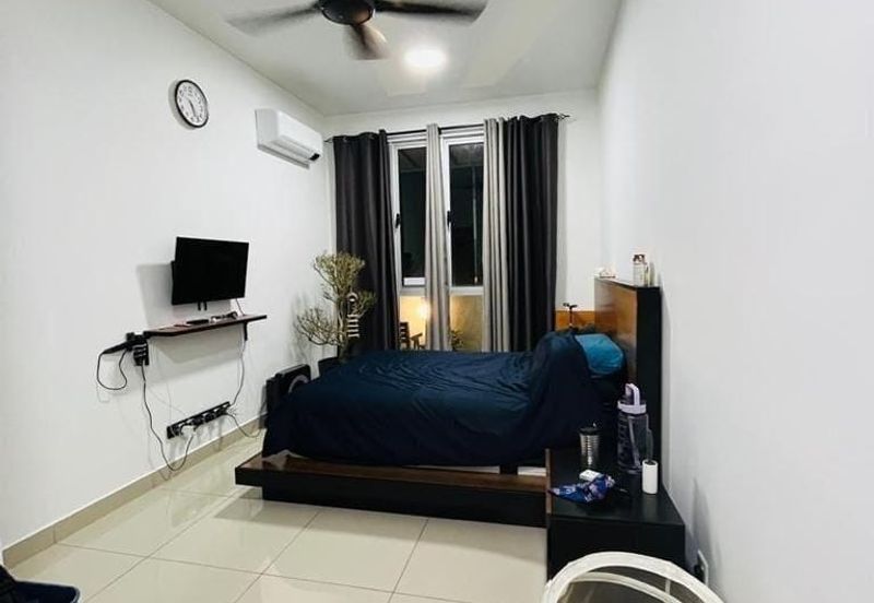 Meridin Bayvue Apartment