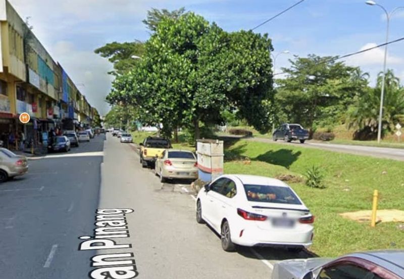 For Rent. 3 Storey Ground Floor Shop Lot @ Taman Kota Kulai, Johor