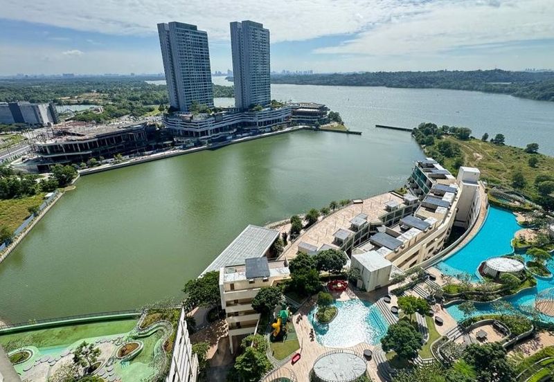 Puteri Cove Residences