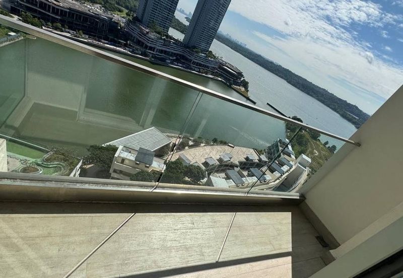 Puteri Cove Residences