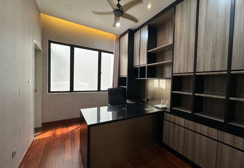 The Canal Garden South, Horizon Hills