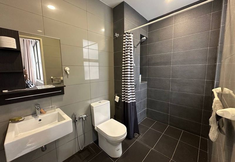 The Canal Garden South, Horizon Hills