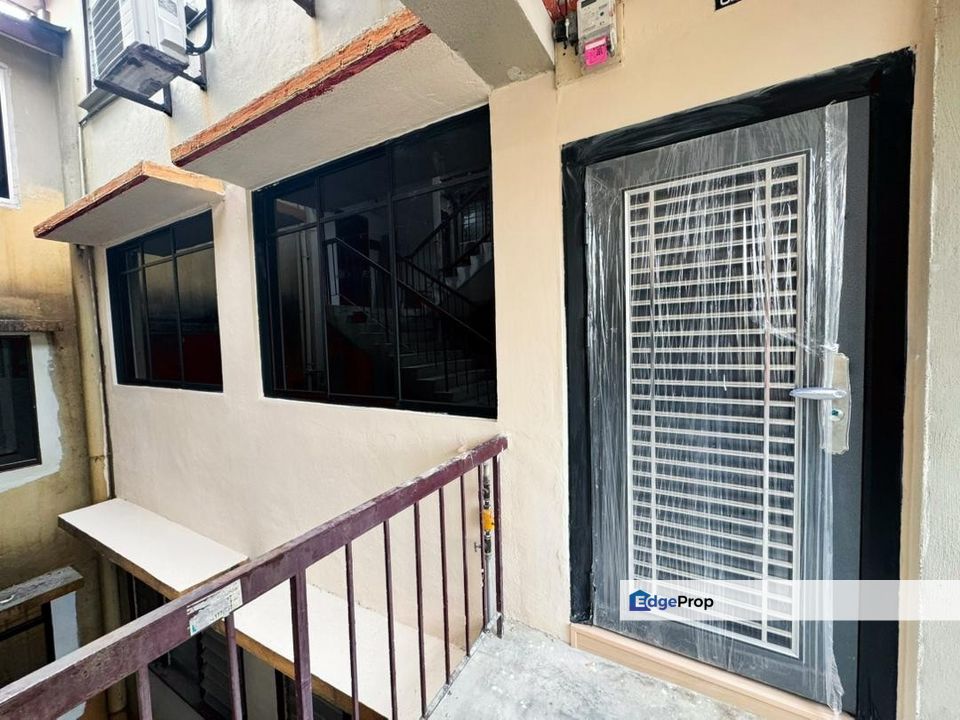 For Sale. Flat House @ Jalan Nibong 28, Taman Daya, Johor, Johor, Johor Bahru